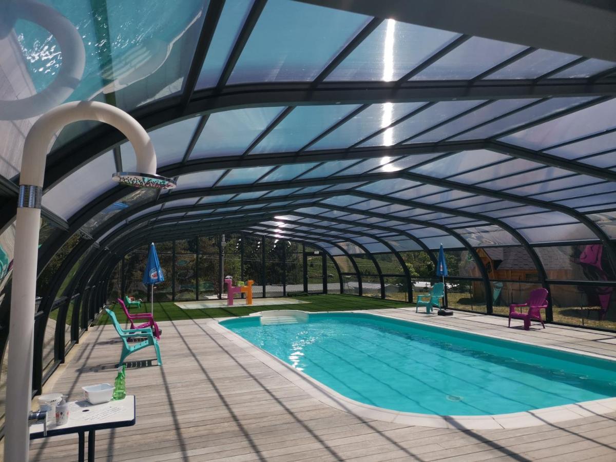 Camping " Le Grun De Chignore" Vollore-Ville Exterior photo
